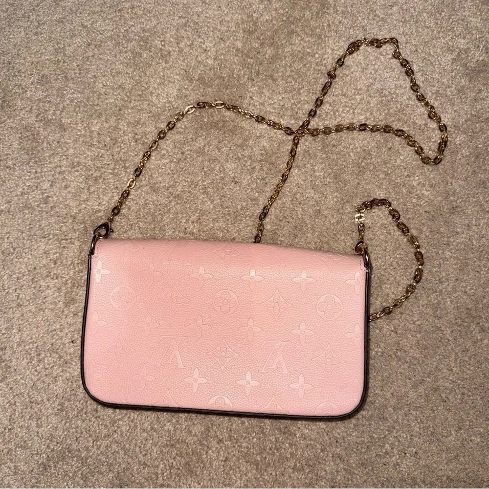 Pink Crossbody Bag with Gold Chain - Picture 2 of 7